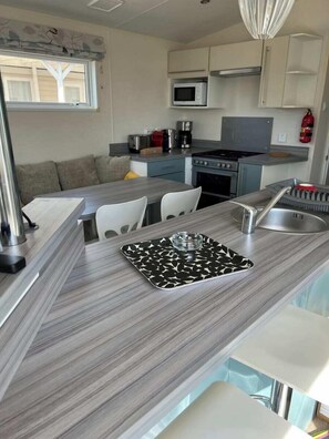 Family Mobile Home | Living area