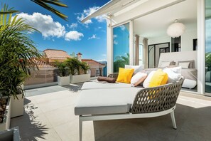 Terrace/patio - New and Luxurious Villa Los Olivos (Adeje)