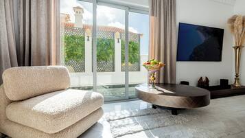 Smart-tv en een stereo