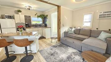 Televisión y chimenea