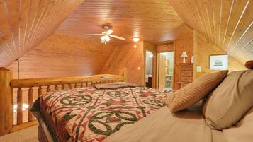 2 chambres, bureau, fer et planche Ă repasser, lit parapluie