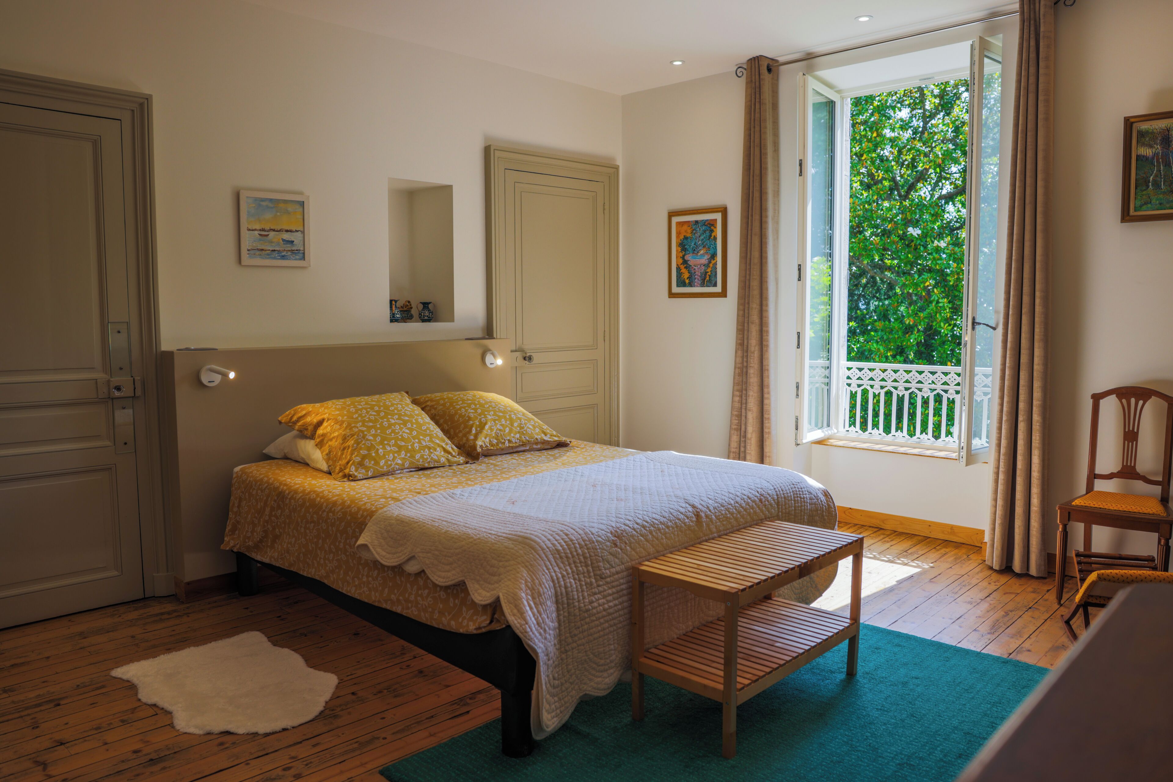 Habitación Deluxe, 1 cama de matrimonio, vistas al parque | Ropa de cama de alta calidad, cortinas opacas, sistema de insonorización