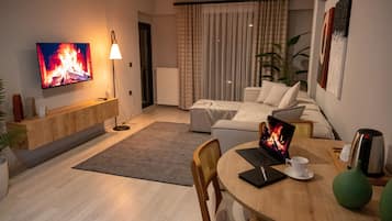 Desk, laptop workspace, free WiFi