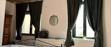 Fer et planche à repasser, Wi-Fi gratuit