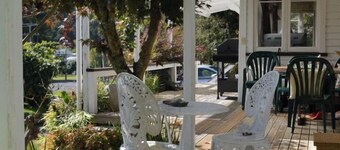 Magpie Cottage - Homestay B&B
