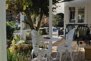 Unclassified image, 4 of 12, button - Magpie Cottage - Homestay B&B (Taumarunui)