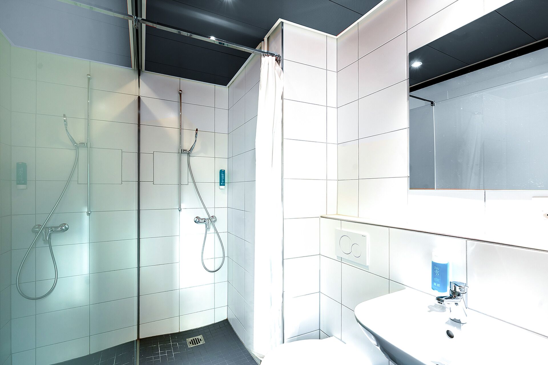 Standard Double Room, 1 Double Bed, City View | Bathroom | Shower, free toiletries, hair dryer, towels