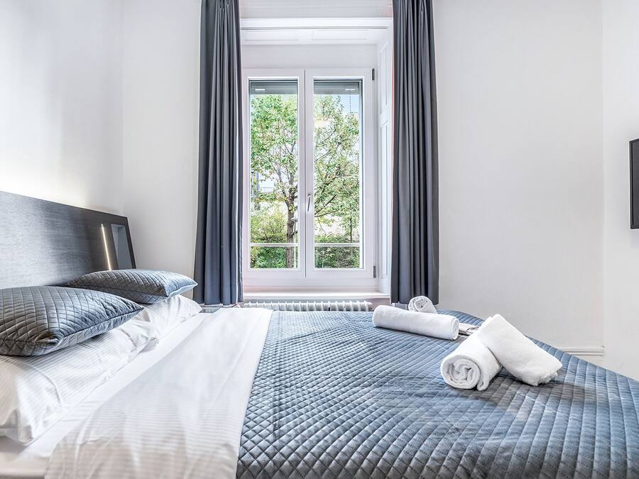 Wifi gratis y ropa de cama