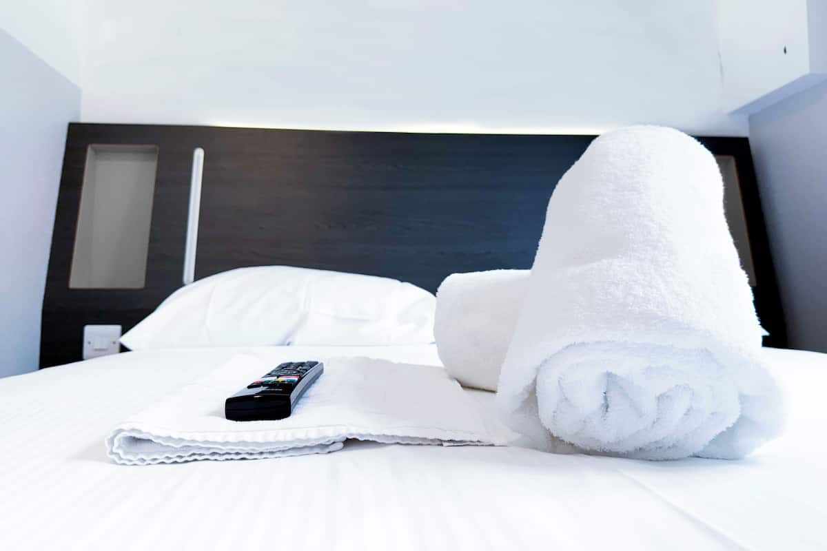 Free WiFi, bed sheets