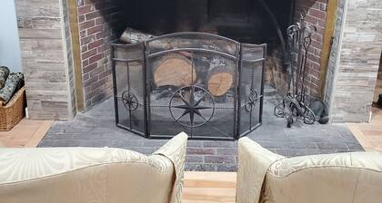 Amazing 4 bedroom home in the coastal beautiful town of Marshfield Massachusetts