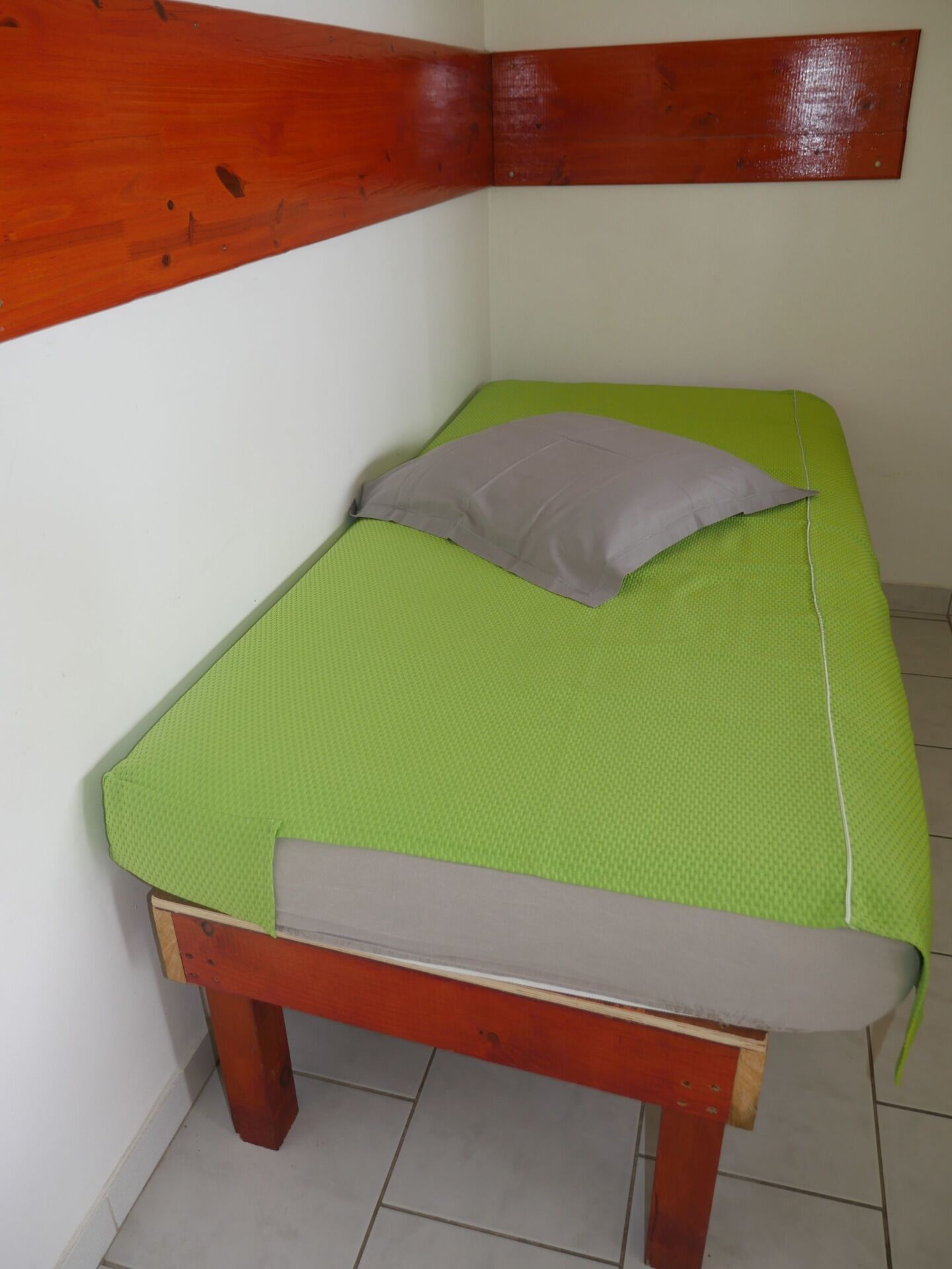 Standard Apartment, Pool View | Wi-fi percuma 