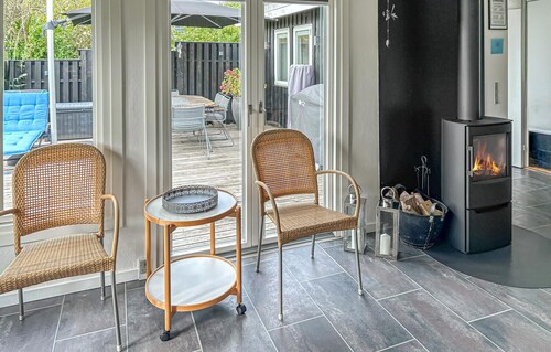 Stunning home in Egernsund with WiFi