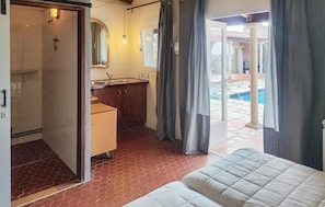 6 bedrooms, free WiFi