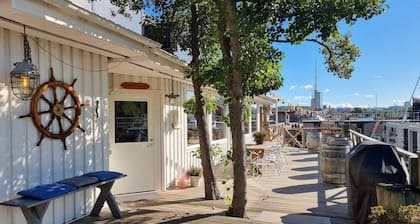 Nice ship in Göteborg with sauna