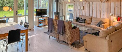 Smart TV, DVD player, stereo