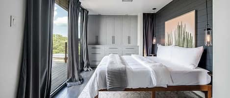 4 bedrooms, WiFi, bed sheets