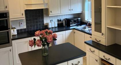 4 Bedroom House in Newry Central