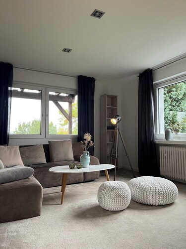 Natural paradise at the gateway to the Ruhr area: Idyllic temporary home on the Heierberg