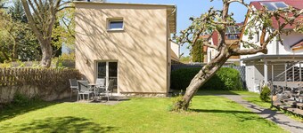 Holiday Home 'Belvedere-Remise' with Private Terrace, Shared Garden and Wi-Fi