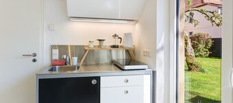 Holiday Home 'Belvedere-Remise' with Private Terrace, Shared Garden and Wi-Fi