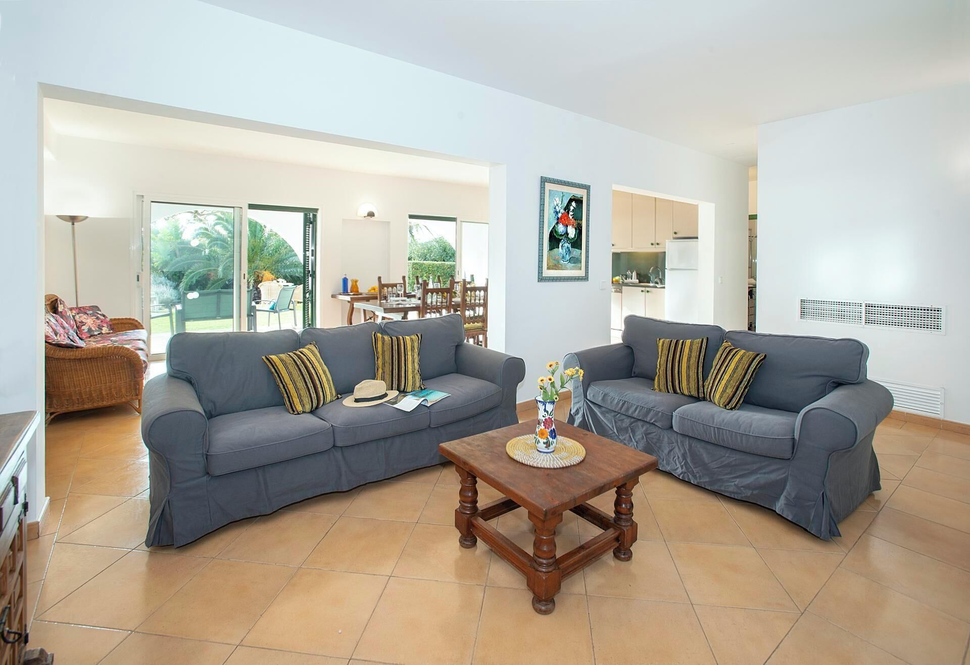 Televisión y reproductor de DVD 