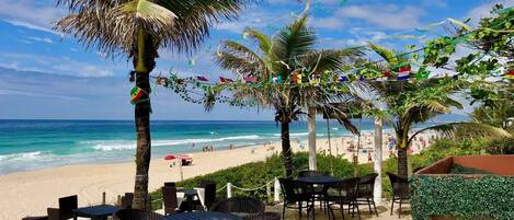 ビーチ、ビーチタオル