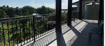 Tranquil Room at Lonely Hill Apartment 
Room in Lungga, Solomon Islands