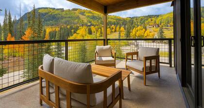 Mountain View 3BR Condo w/ Pool & Hot Tub Access