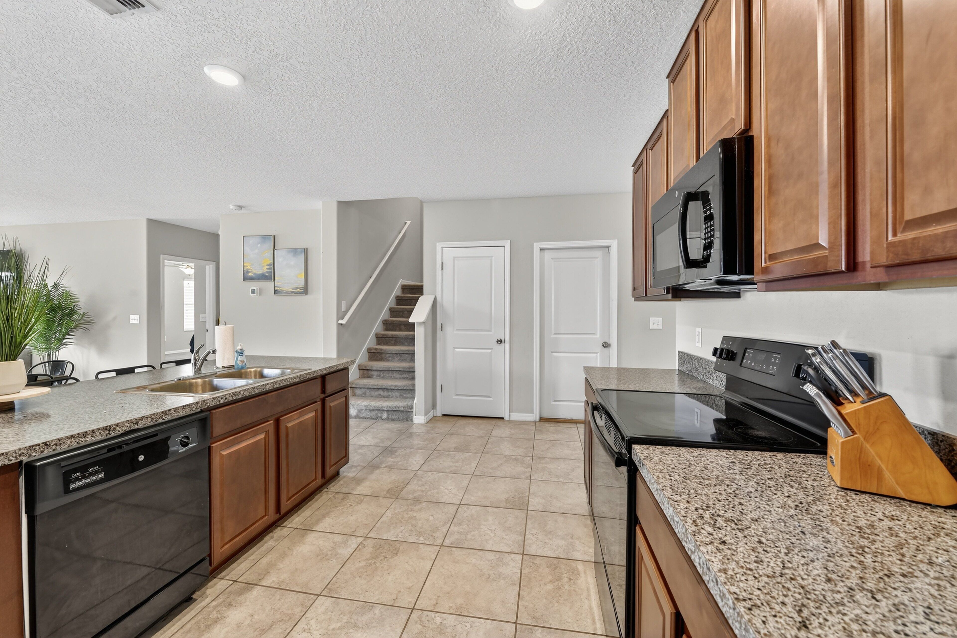 Fridge, microwave, oven, dishwasher