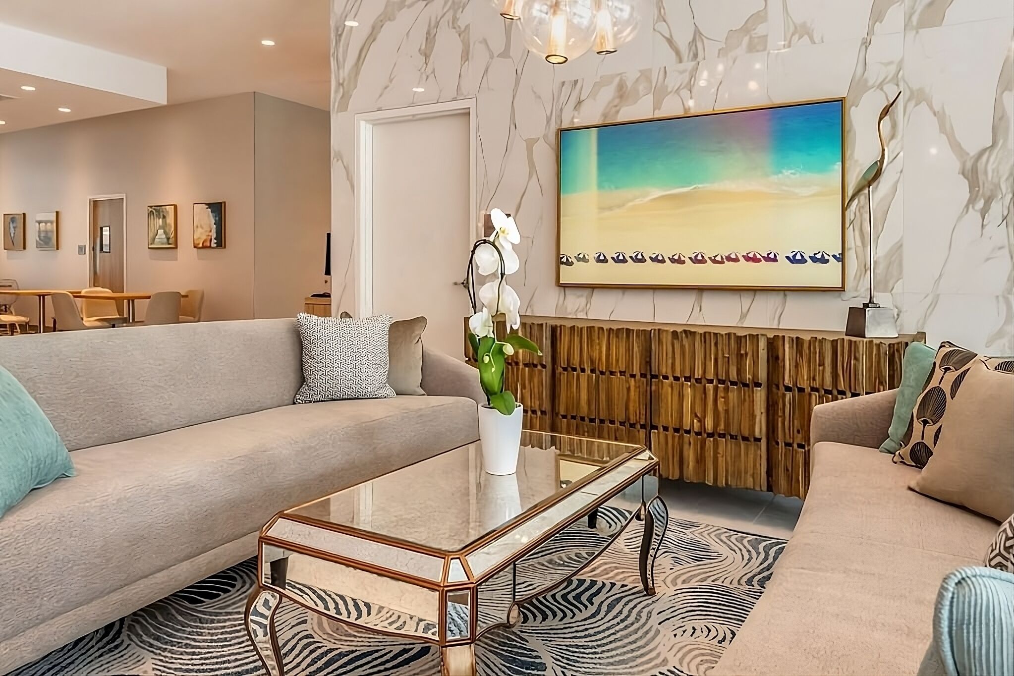 Beach Escape | 2 Queen Beds | Steps To Fort Lauderdale Beach - Pompano Beach, FL