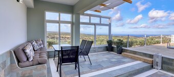 Theasis Serenity Residence, Secluded Private Pool Retreat with Sea View