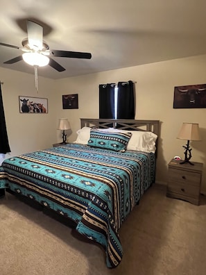 Iron/ironing board, internet, bed sheets