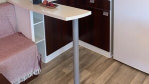 Óflokkuð mynd, 3 af 18, hnappur