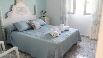 5 chambres, fer et planche Ă repasser, Wi-Fi, draps fournis