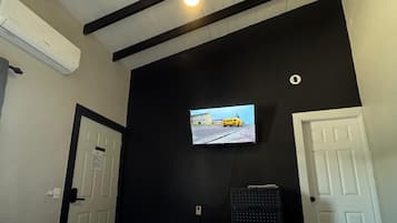 Single Room | Free WiFi