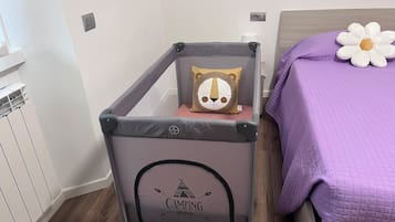 Iron/ironing board, WiFi
