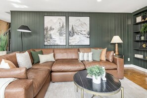 Smart TV - Views, Game Room, Pet-Friendly - Mountain Top Main House in Lovely Seven Devils (Seven Devils)