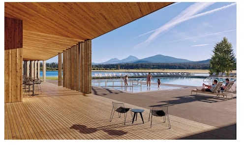 Wow!NEW! Black Butte Luxe!! Views/Arcade/GameRoom/Hot Tub/Sauna/2 Playrooms!