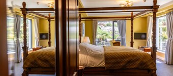 Annex @ Ballinalacken Castle in Doolin