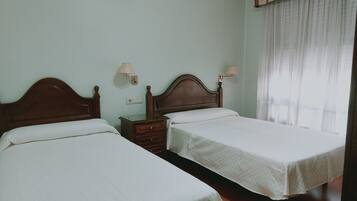 Coffres-forts dans les chambres, bureau, Wi-Fi gratuit