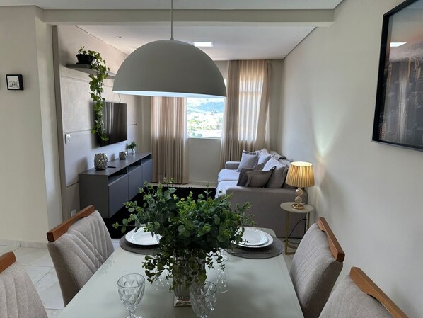 Basic Apartment | Living area