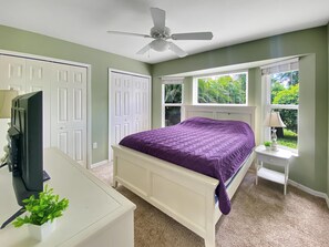 3 habitaciones, tabla de planchar con plancha, wifi y ropa de cama 