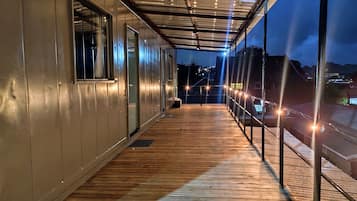 Superior Studio | Exterior detail