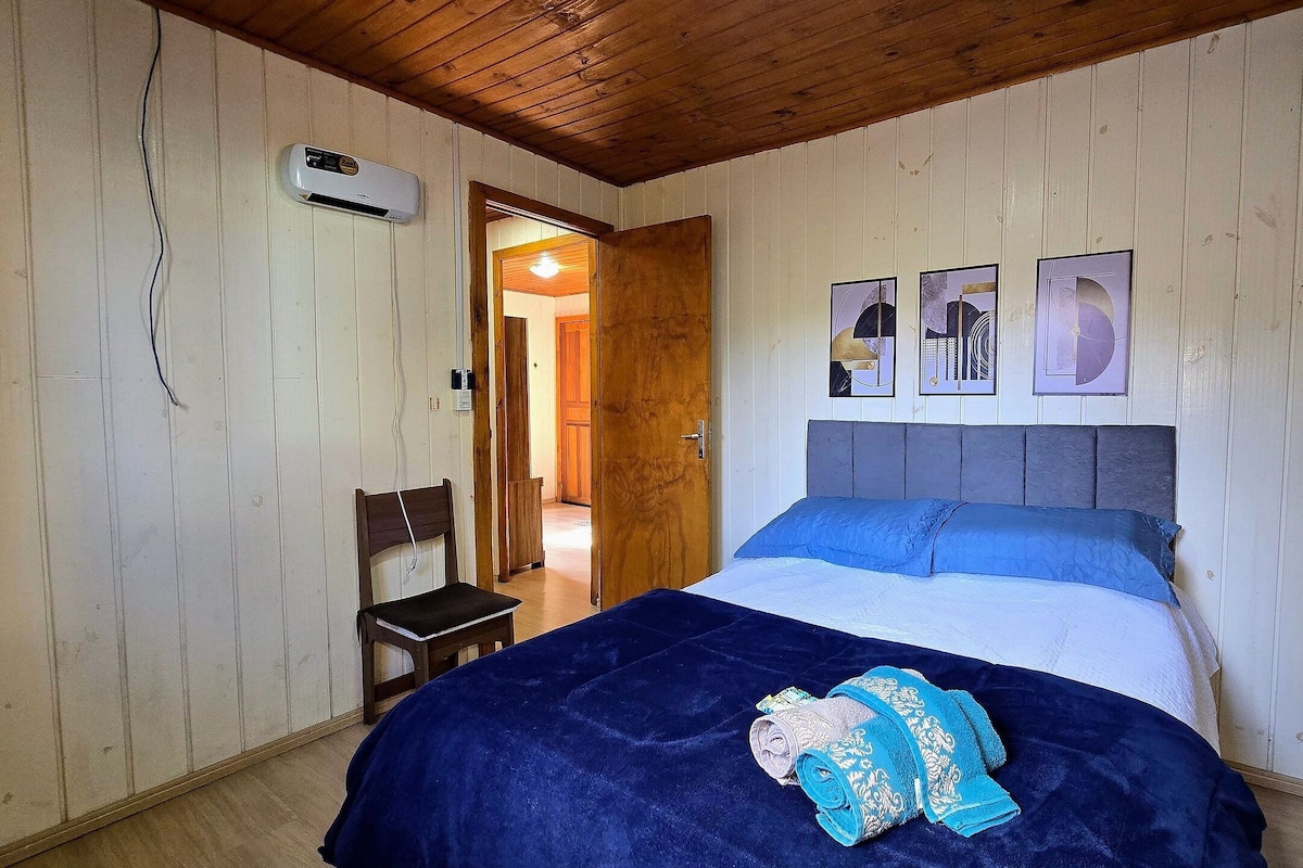 Chalet | Iron/ironing board, free WiFi, bed sheets