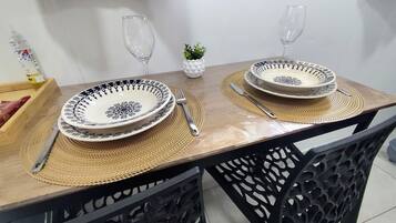 Superior Studio | Dining