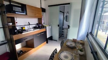 Superior Studio | Dining