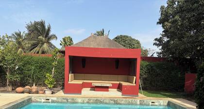 Peaceful vacation 15 minutes from Saly with swimming pool. Vehicle rental available