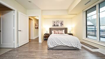 Premium Suite, City View | Blackout drapes, iron/ironing board, free WiFi