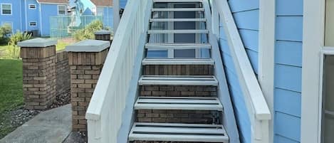 Basic Villa | Terrace/patio