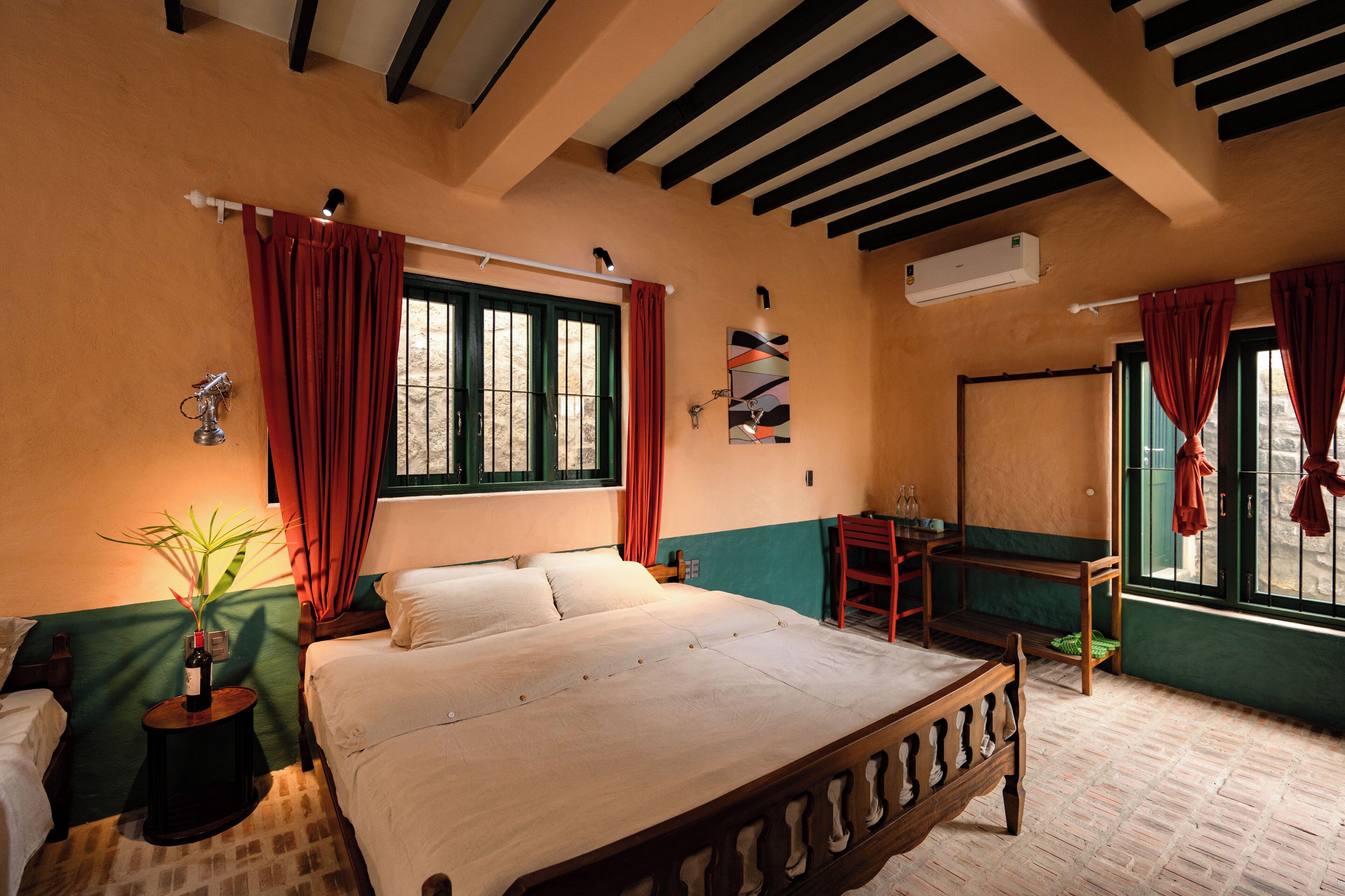 Deluxe Quadruple Room | Minibar, individually decorated, free WiFi, bed sheets